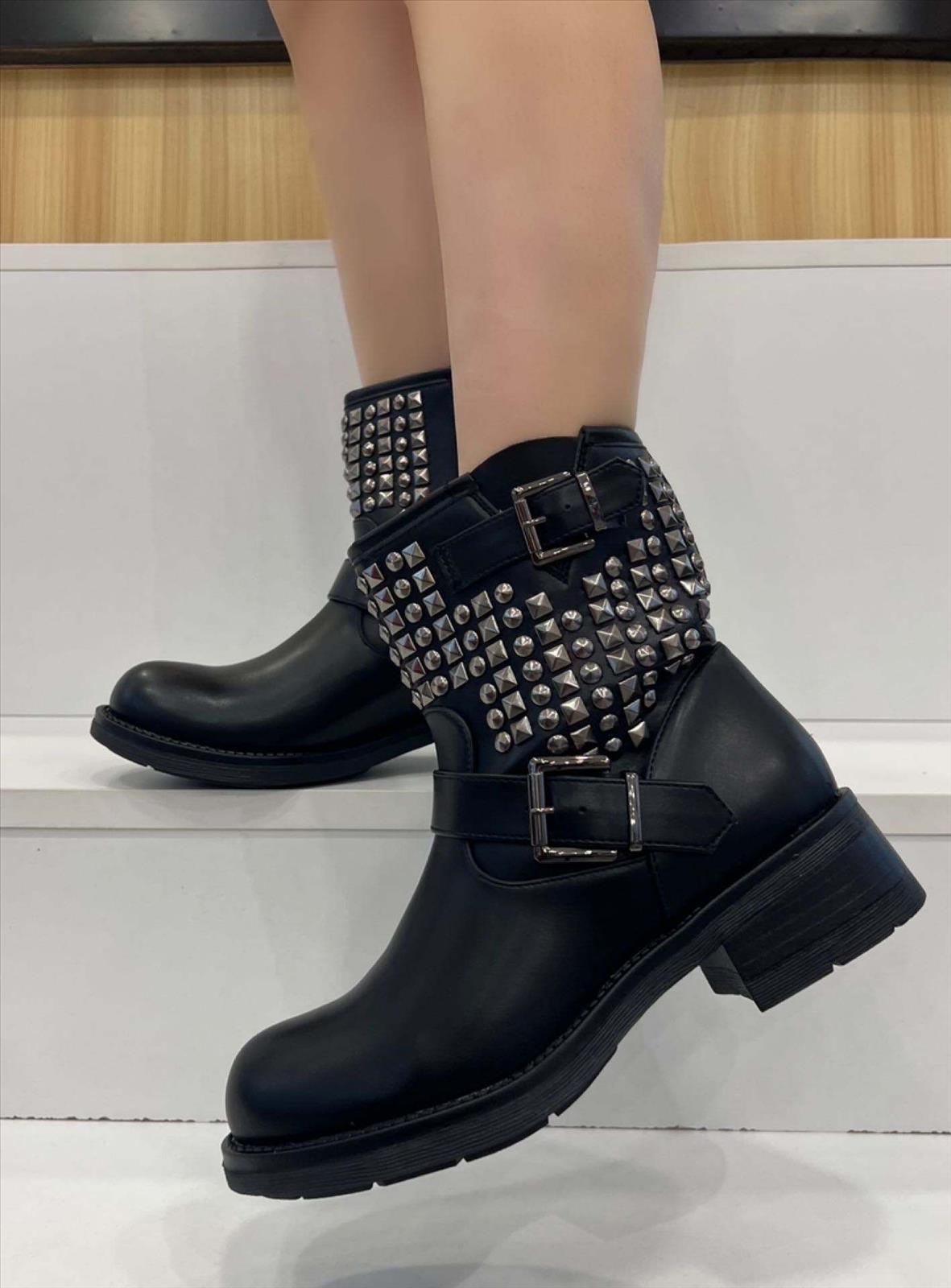 Schuhe
