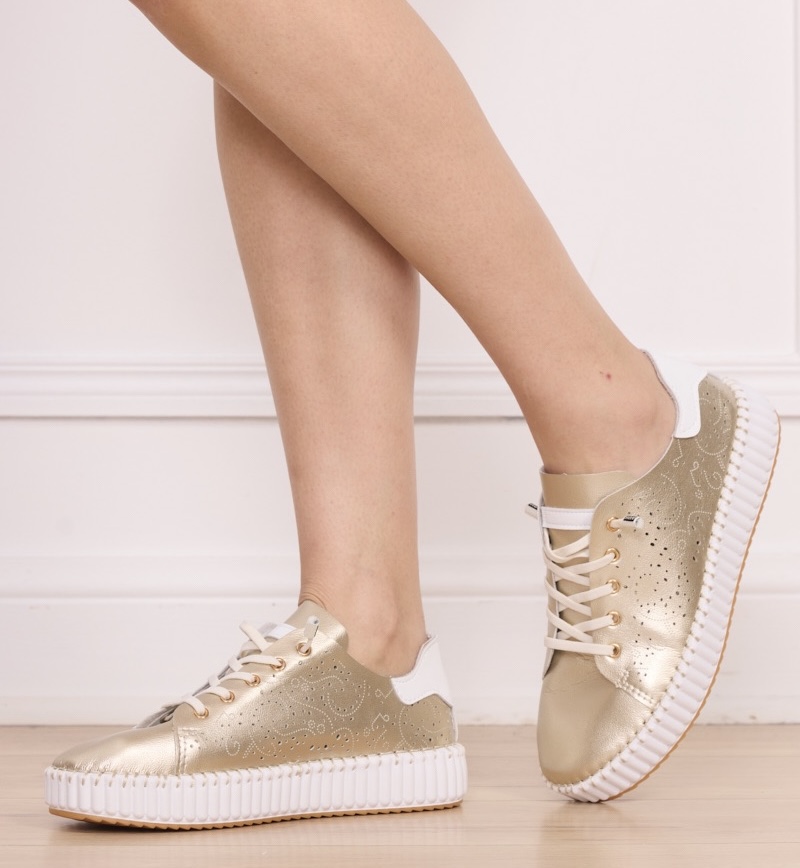 Schuhe