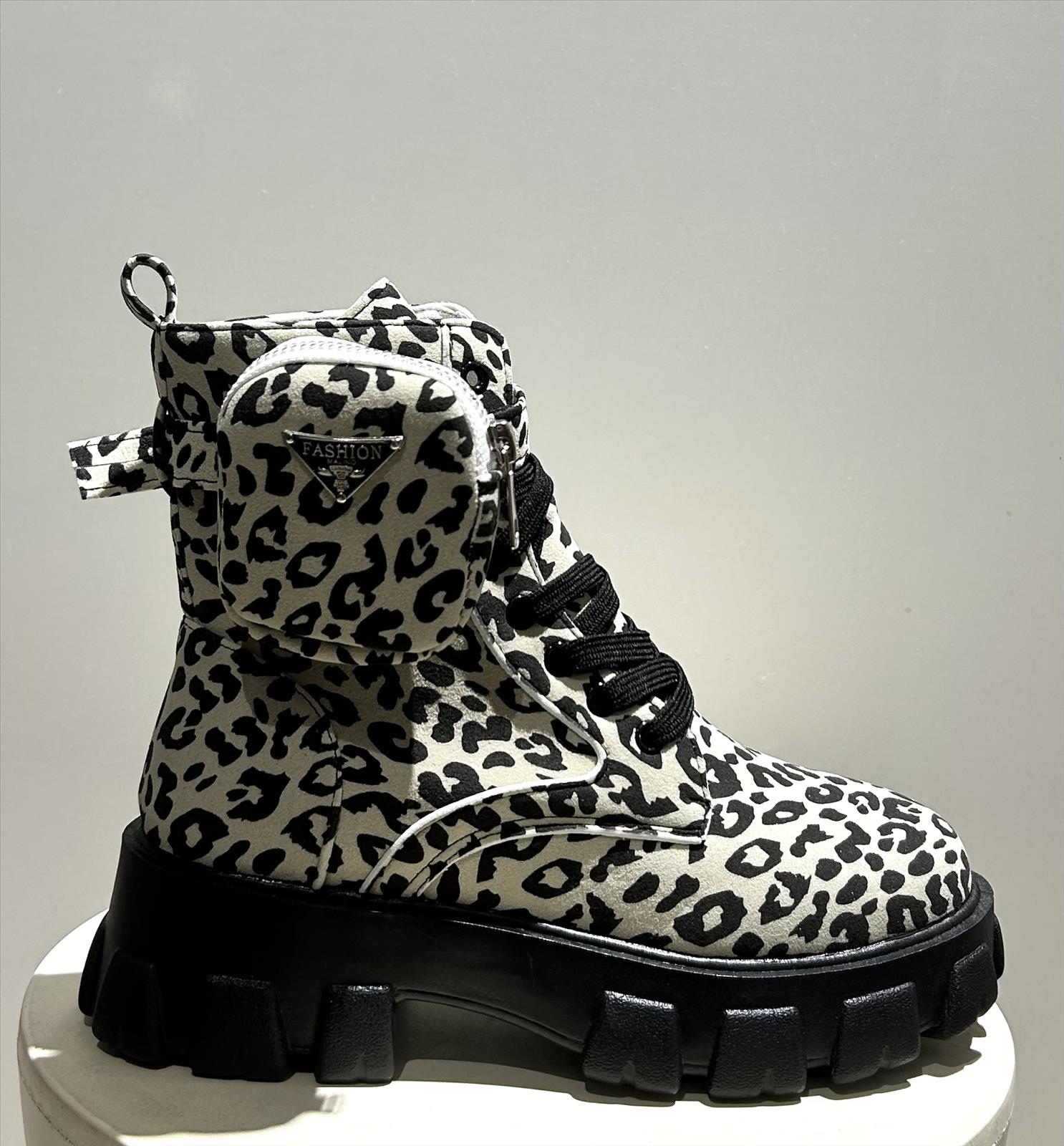 Schuhe