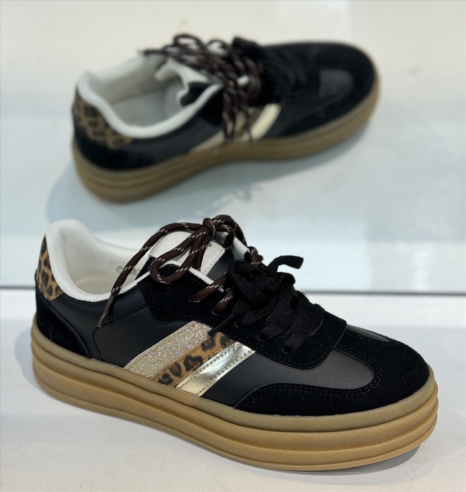 Schuhe