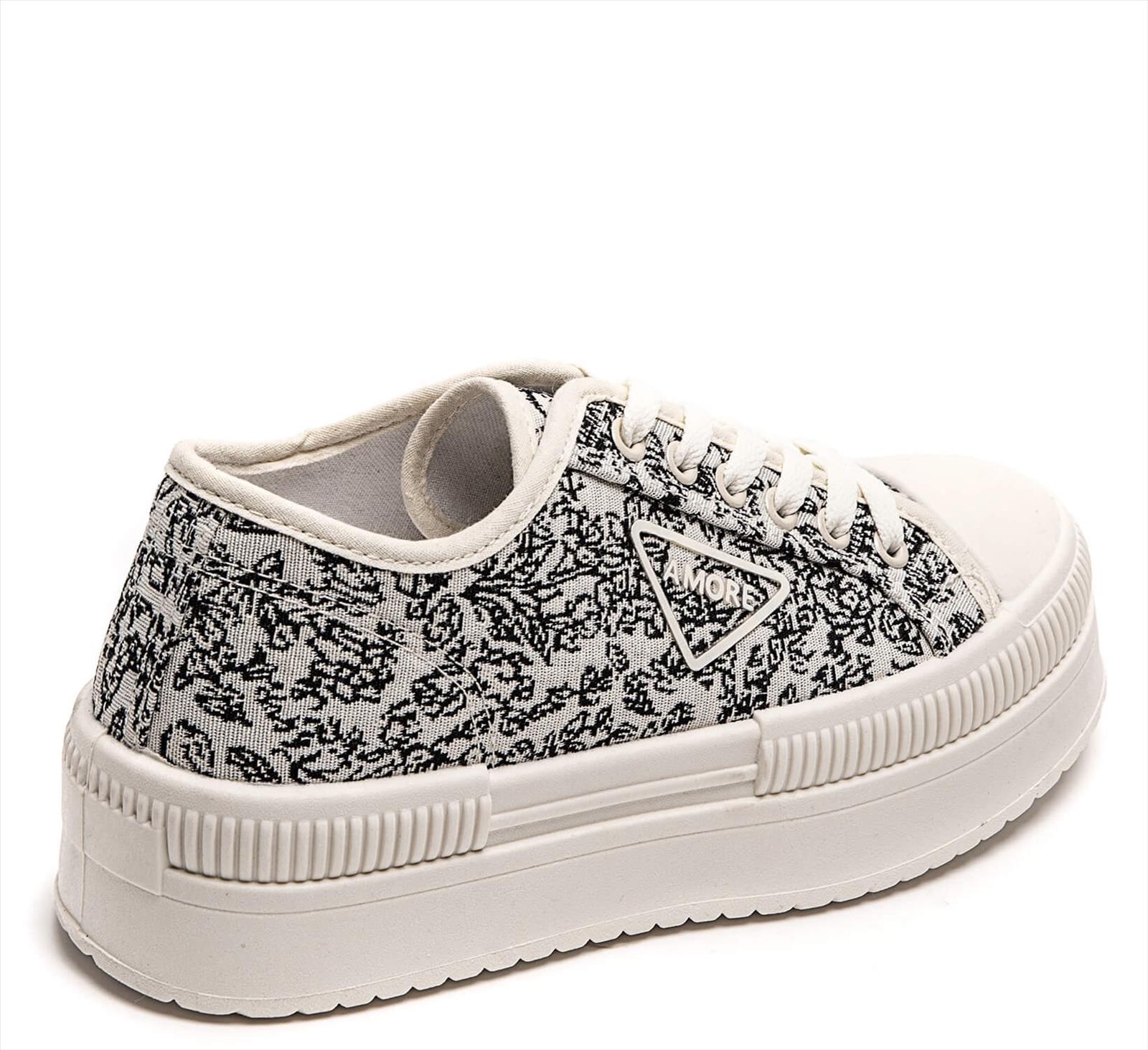 Schuhe