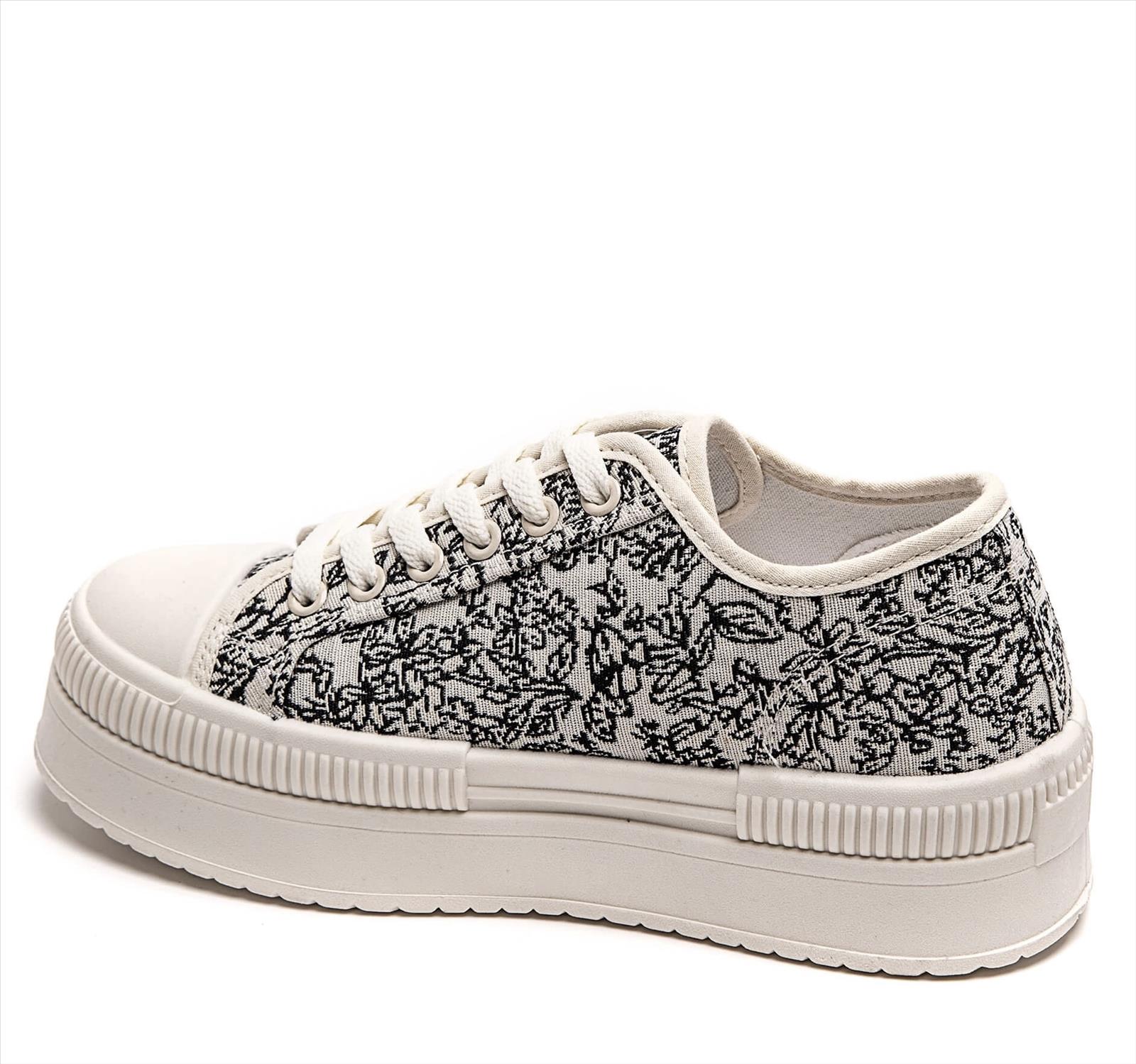 Schuhe