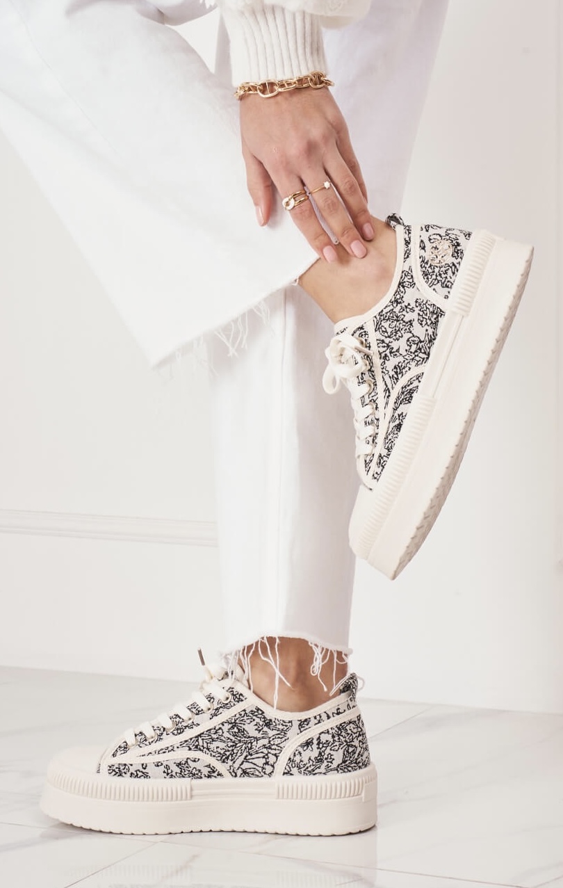 Schuhe